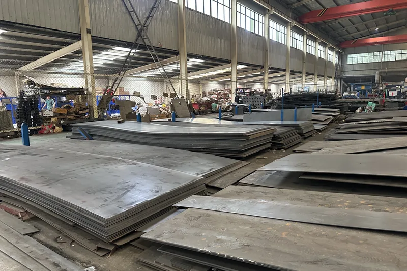 Stock de chapa en planta, para que una fabricación no espere una entrega de acería.
